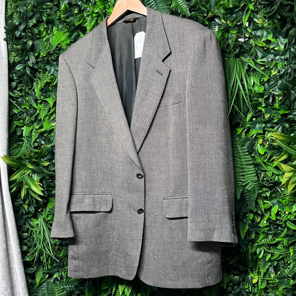 Vintage Harve Benard Blazer‎ Men Size 46R Grey Herringbone Two Button Sport Coat